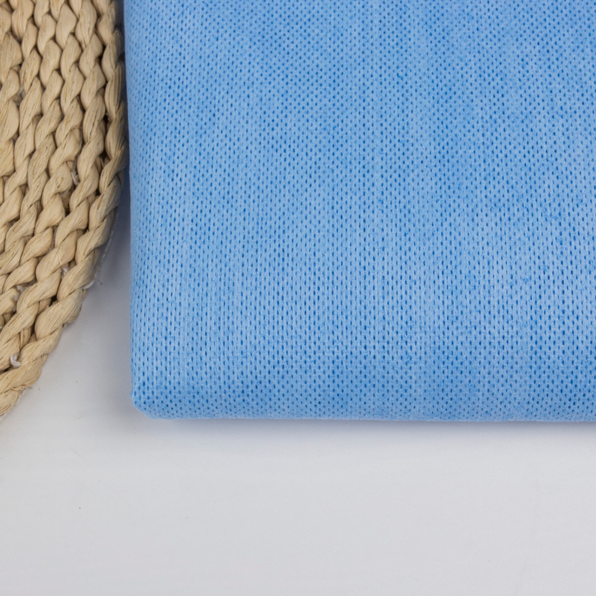 蓝色水刺无纺布网孔水刺有色水刺上色水刺无透气轻薄