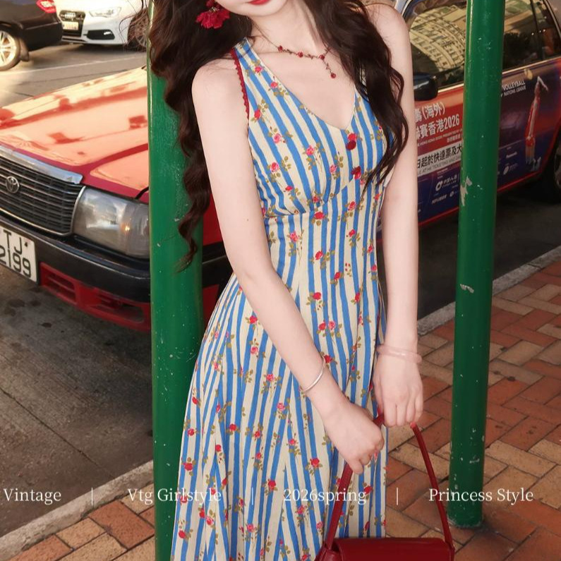 [Sea Breeze and Roses] French Retro Suspender Dress for Women, Summer Floral V-Neck Waist-Cinching Long Dress