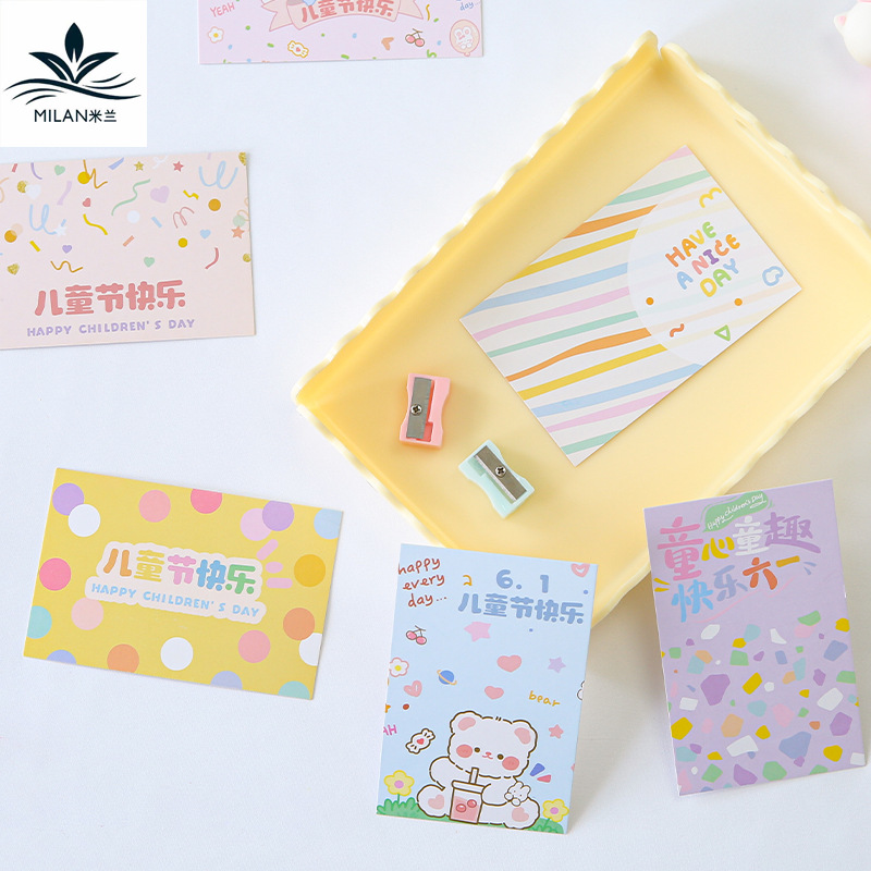 Tarjeta del Día del Niño Tarjeta de felicitación Diy Flores Aperitivos Ramo Material de embalaje Tarjeta de regalo Etiqueta engomada