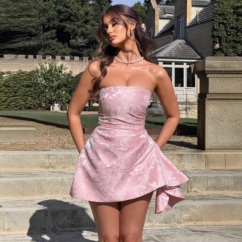 Amazon's Best-Selling Strapless Dress with a Slim Waist, Irregular Ruffles, Short Skirt, European and American Style, Petite Dress