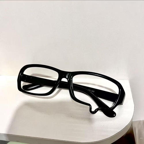 Two-dimensional crying tears resin plastic small square decorative glasses with Instagram style concave shape anime trend