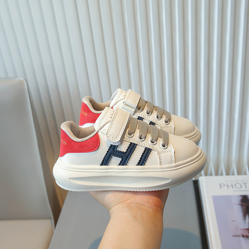 Zapatillas de plataforma para niños 024 otoño nuevo estilo niña todo fósforo zapatos blancos suela EVA zapatos deportivos de moda para niños marea