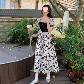 2025夏季新款微胖MM田园风黑色玫瑰印花木耳边方领长款女士连衣裙