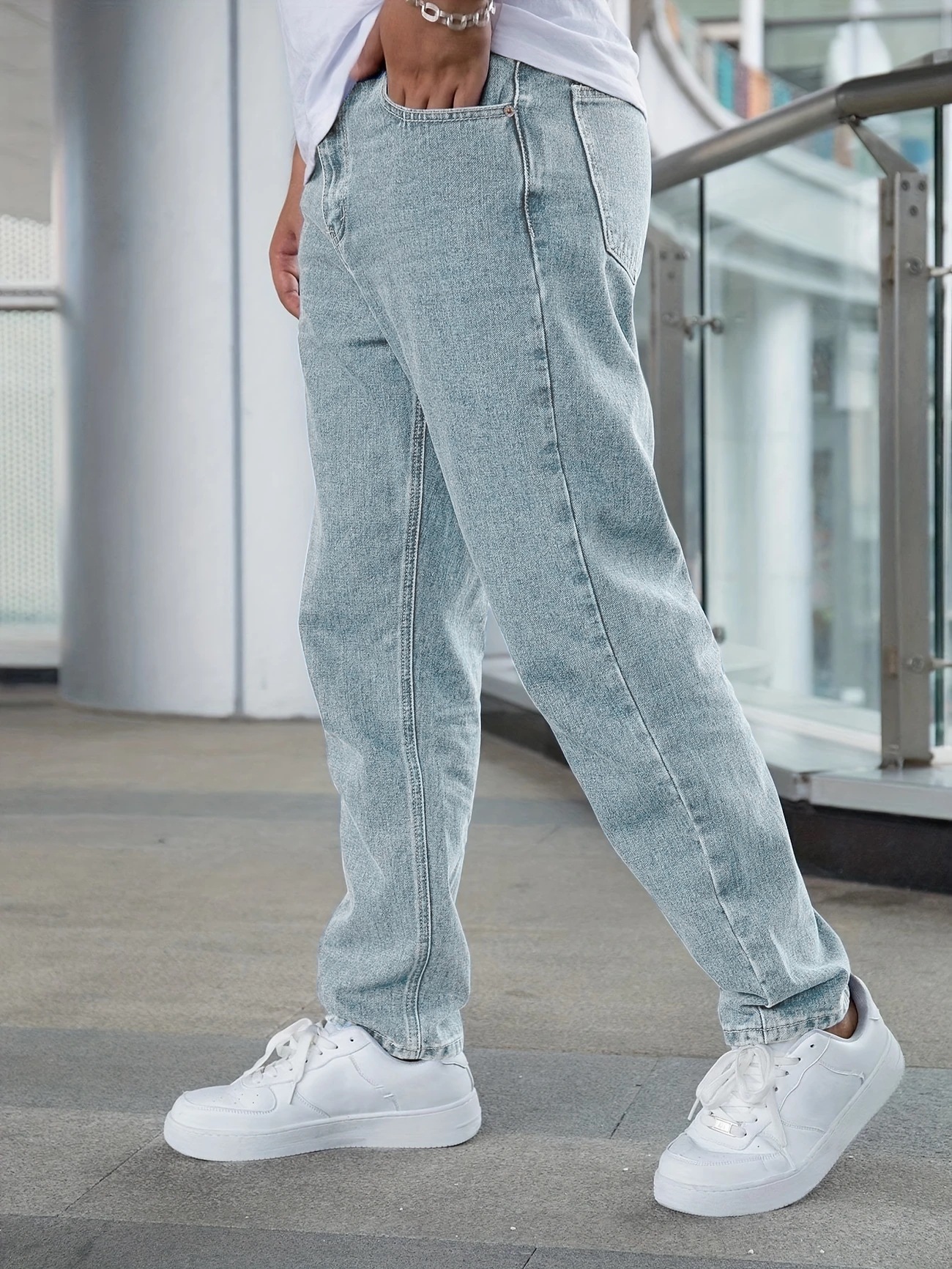 Men's Straight Leg Jeans Light Blue Stretch Cotton Mid Waist_voghion.com