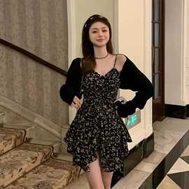2026新款夏季黑色碎花连衣裙女不规则茶歇裙短裙辣妹收腰吊带裙