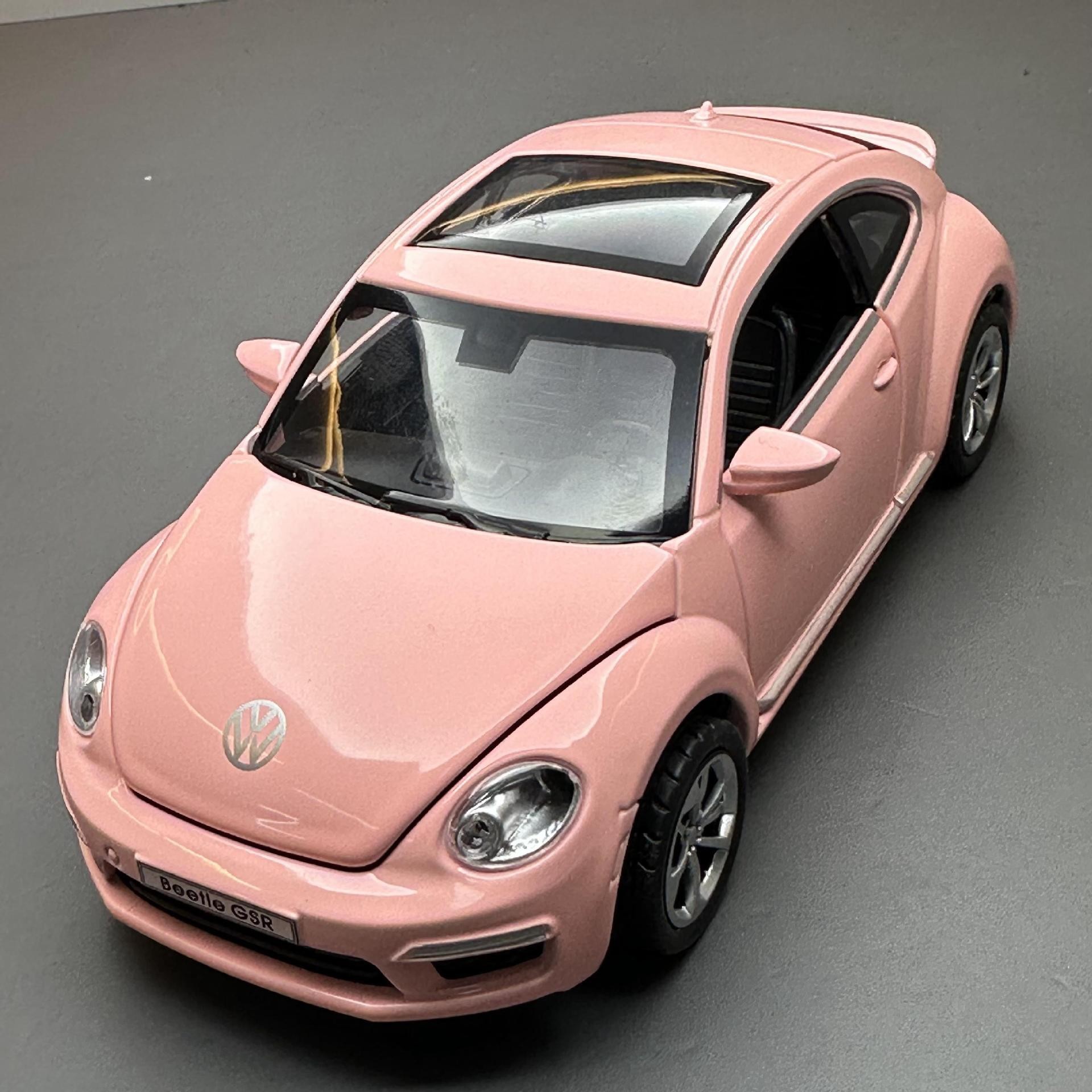 (A granel) Jiaye aleación modelo de coche 1:32 Volkswagen escarabajo Tire hacia atrás iluminación efecto de sonido modelo de coche de juguete adornos