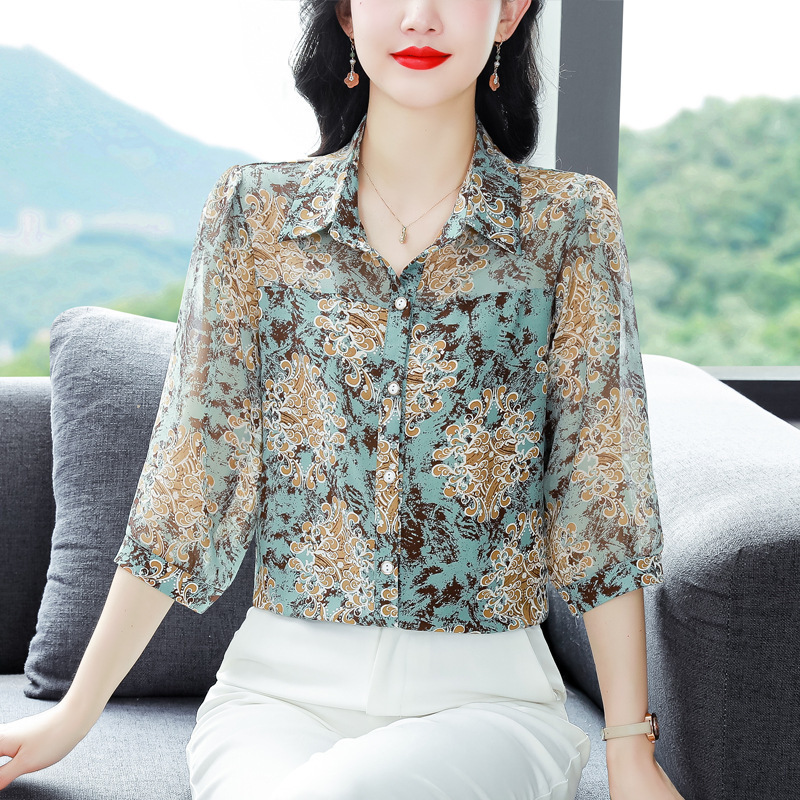 Middle-Aged Silk Chiffon Shirt Women's Short-Sleeved 2025 Summer New Slim Printed Mulberry Silk Style Shirt Top