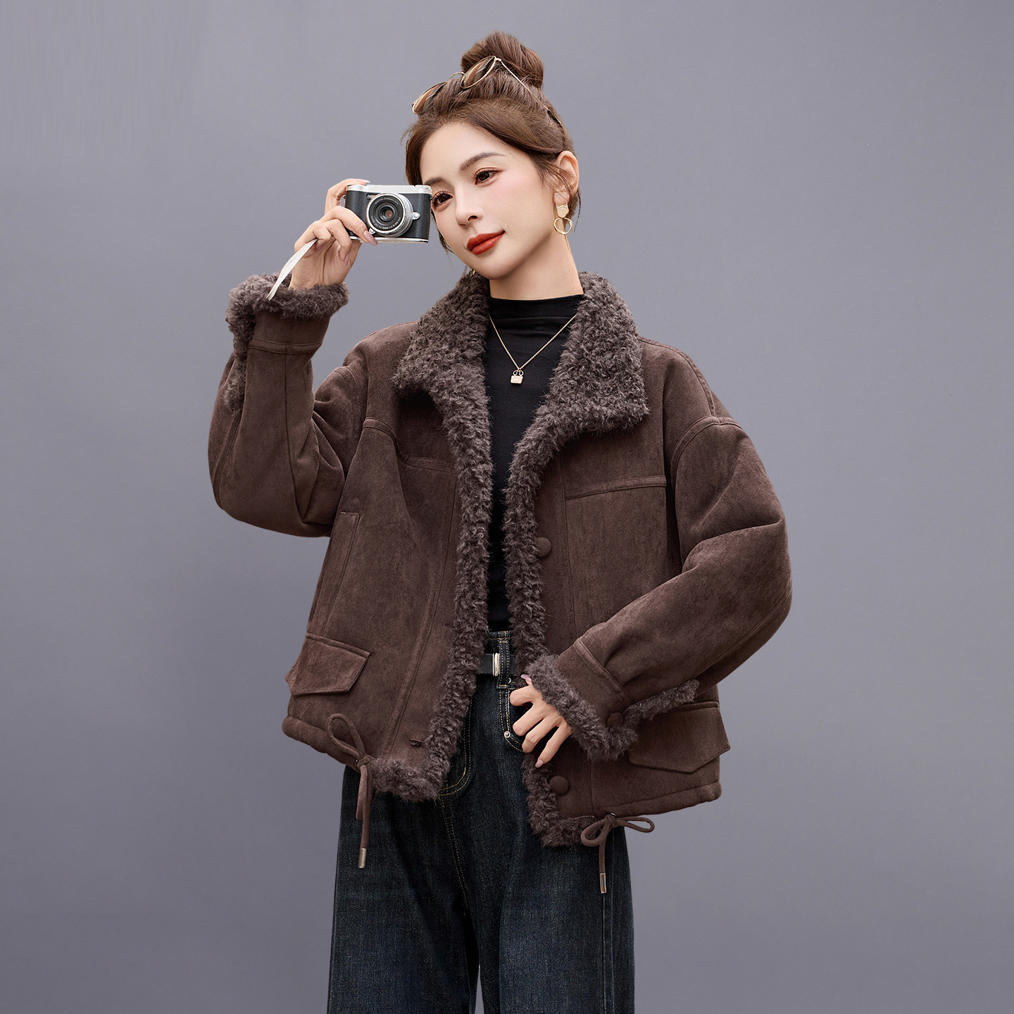 Sheepskin Suede Jacket for Women, Short Style, 2026 New Winter Model, Age-Reducing, Thickened Biker Jacket