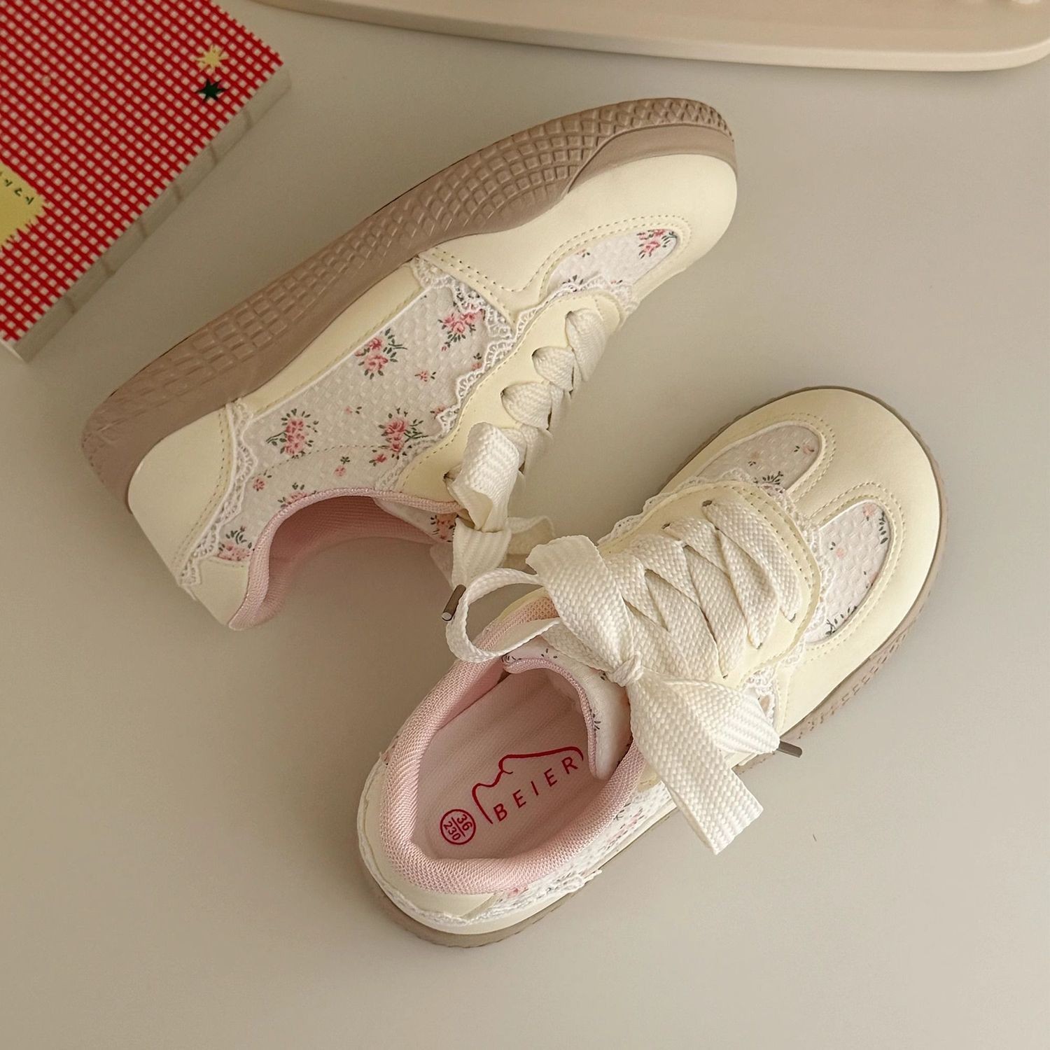 Retro coreano Gump zapatos para mujeres 2025 otoño nuevo nicho impresión transpirable zapatos de skate para mujeres zapatos casuales con suela gruesa