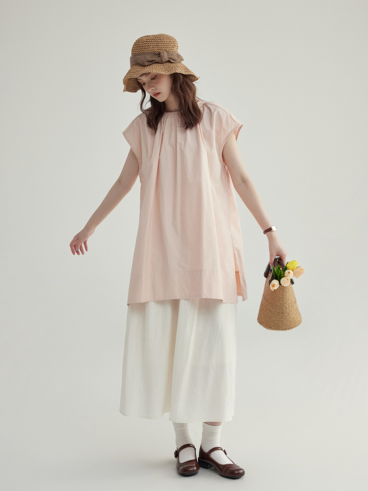 Cute long shirt with a round collar for leisure