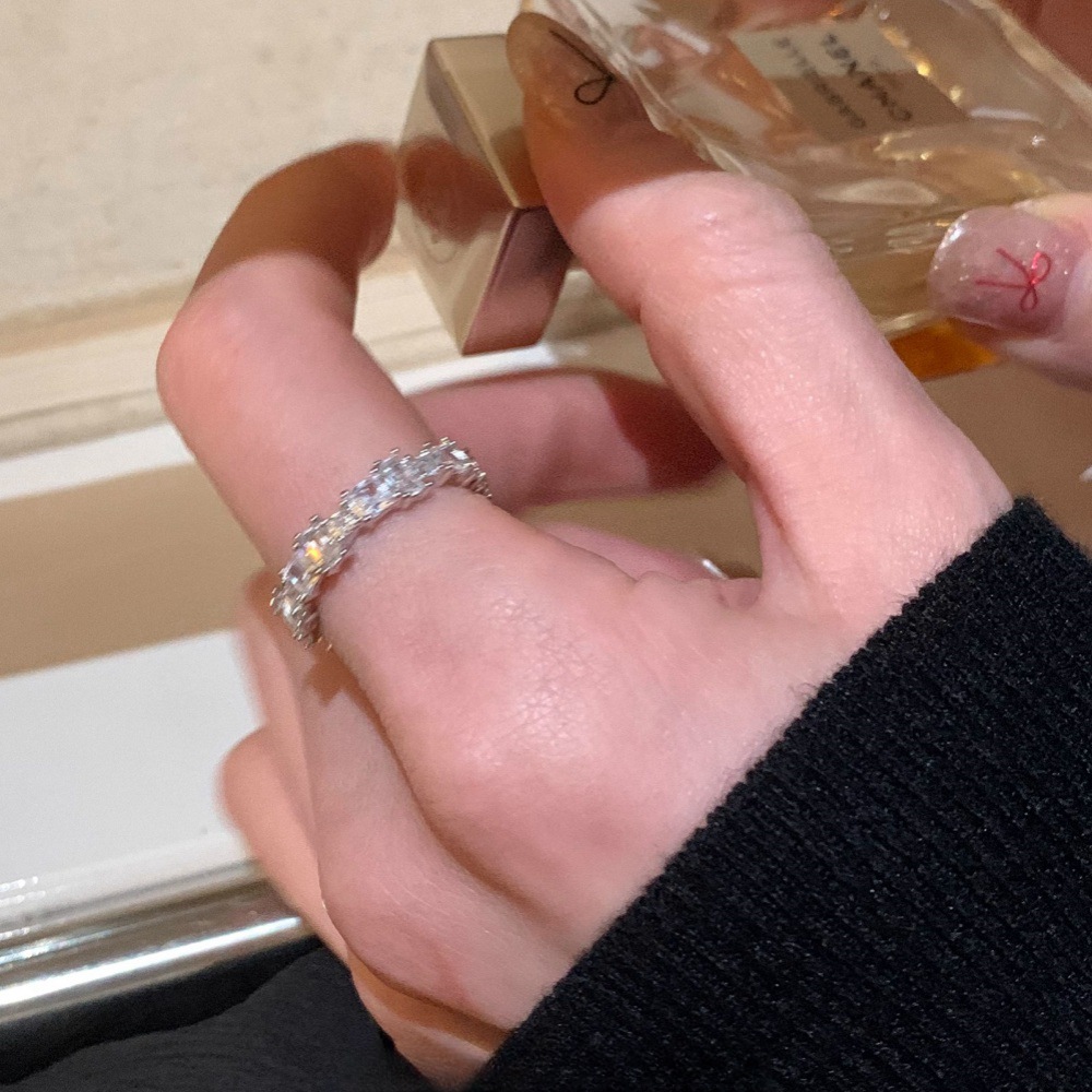 Glossy white zirconia ring for women, light luxury, unique style, high-end feel, non-fading open index finger ring, 2024 new product