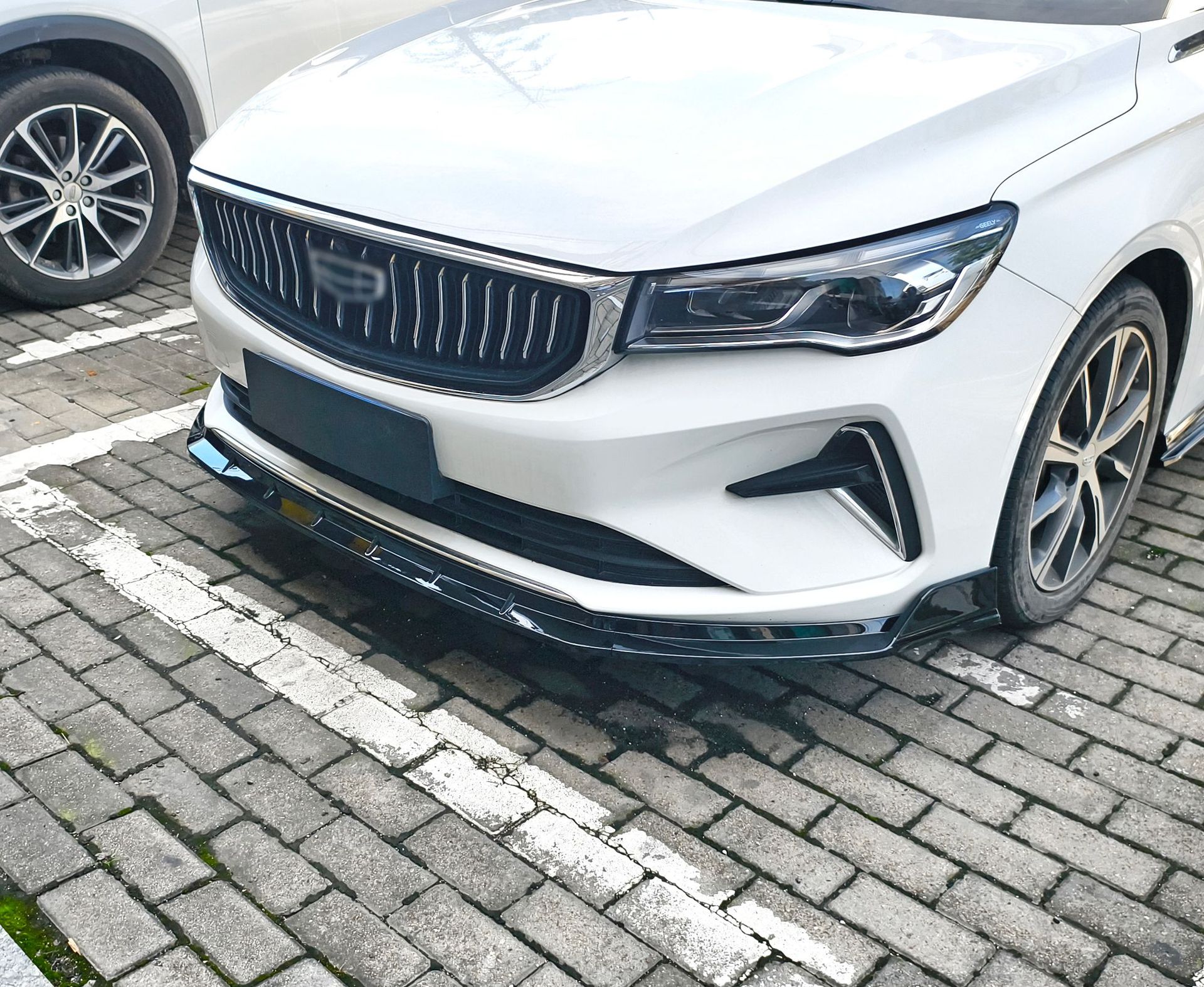 Suitable for 22-27 Geely Emgrand S70 front spoiler, front lip, rear wing, side skirts, rear lip, top wing, body kit