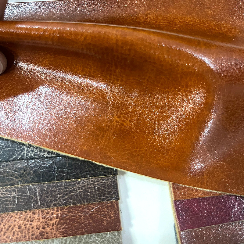 Ecological two-color retro suitcase