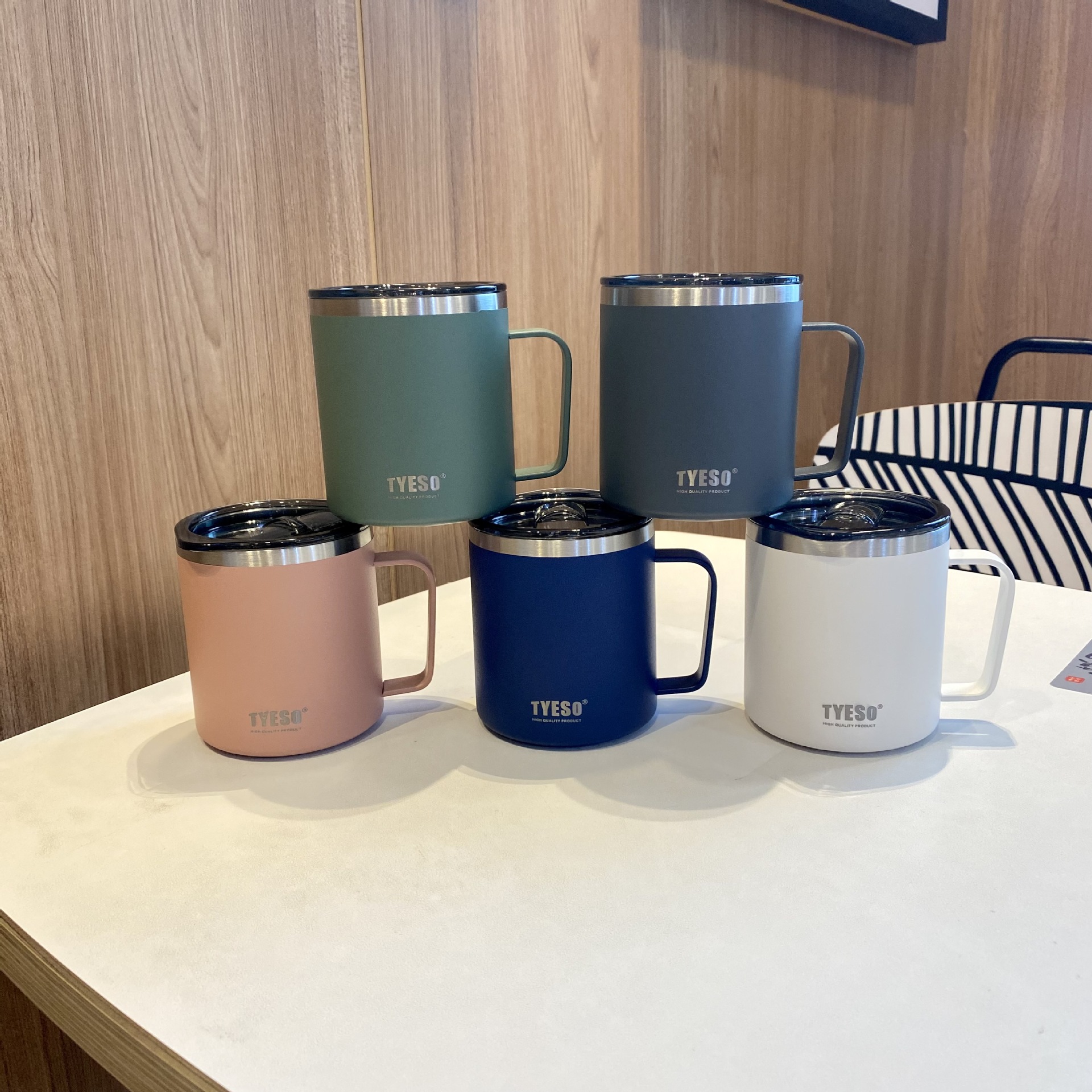 Taza de vacío de acero inoxidable con mango
