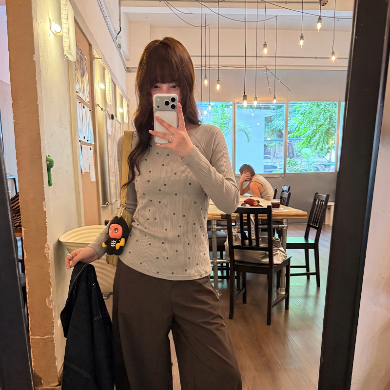 2026 Autumn New Polka Dot Slim Fit Top with Trimmed Cuffs, Korean Style Versatile Long-Sleeved Knit Top 3147