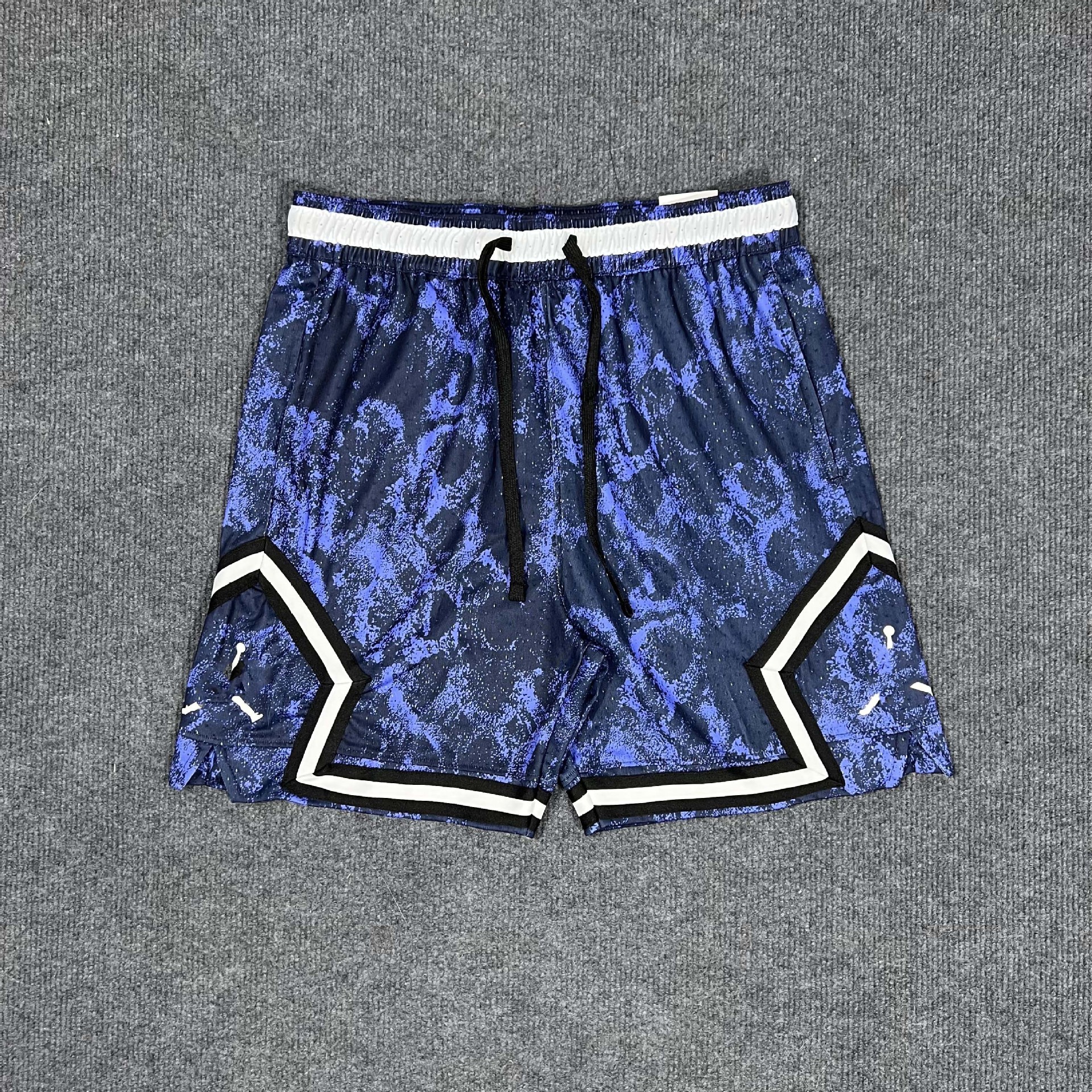 Nuevo estilo americano AJ trapecio moda transpirable deportes de secado rápido pantalones de cinco puntos pantalones de entrenamiento pantalones cortos de baloncesto pantalones cortos de futbol