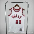 Bull 23 vintage white jordan