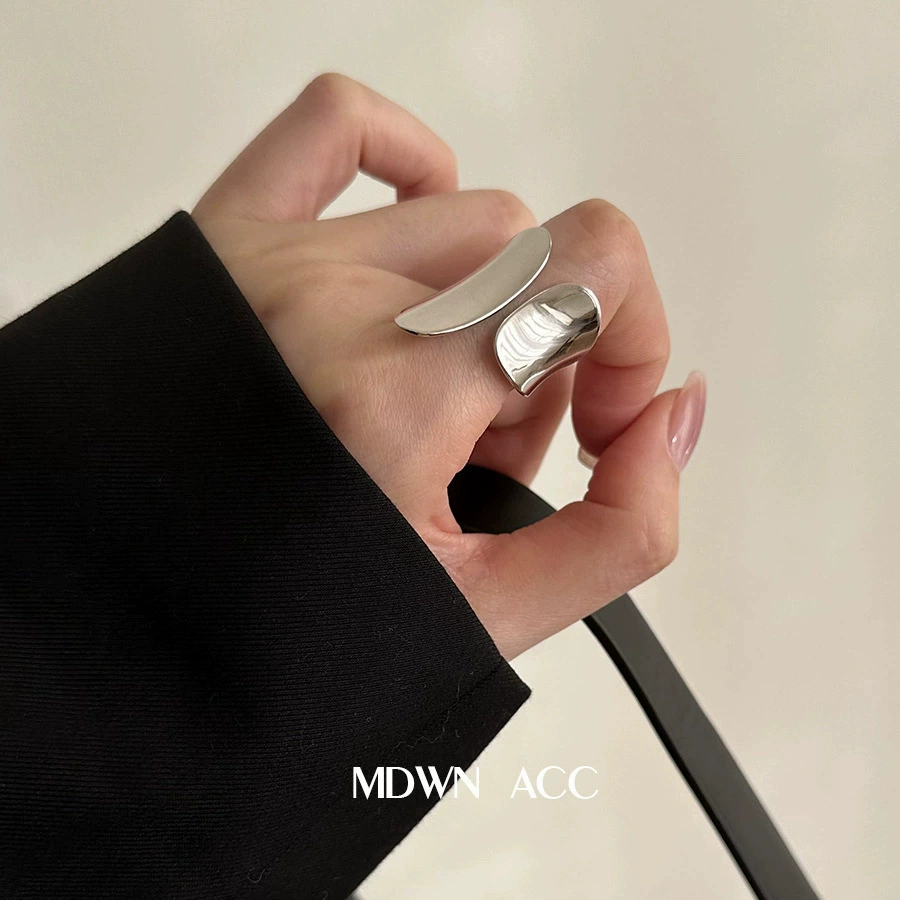 retro fashionable geometric ring hip-hop style, silver 925 sample, on index finger
