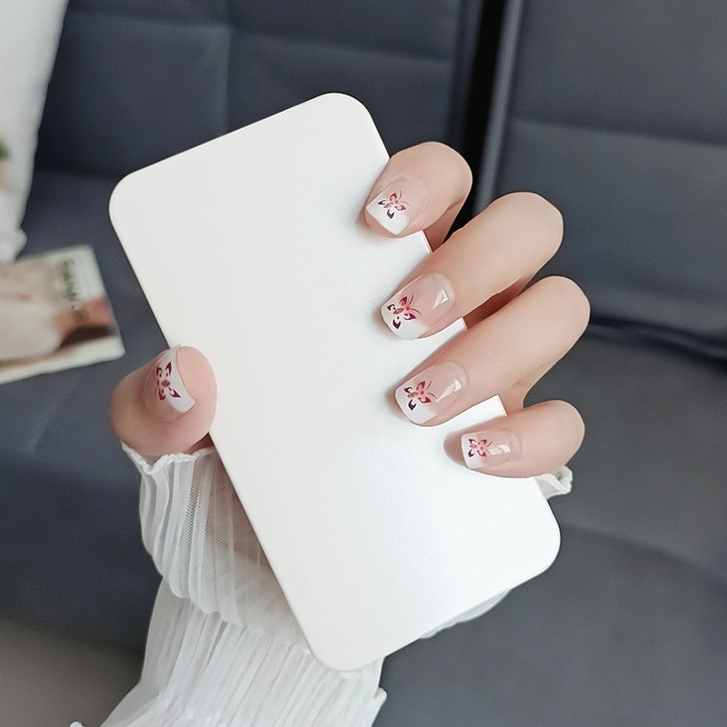 Elegante parche de manicura de moda púrpura, sombra de mariposa, decoración de uñas exquisitas, venta cruzada de uñas románticas. image 1