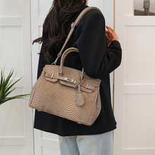 �r���K���������Ů2025�羳�¿�W���������μ�����sͨ��б���