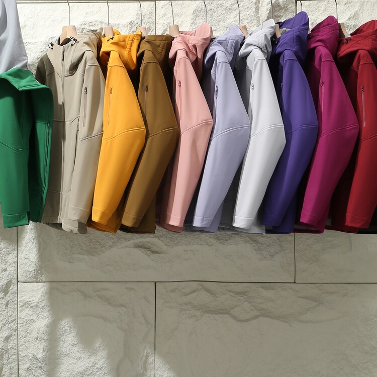 Swiss Style Autumn and Winter New Outdoor Windproof and Waterproof Couple's Hooded Jacket Men's Soft Shell Jacket