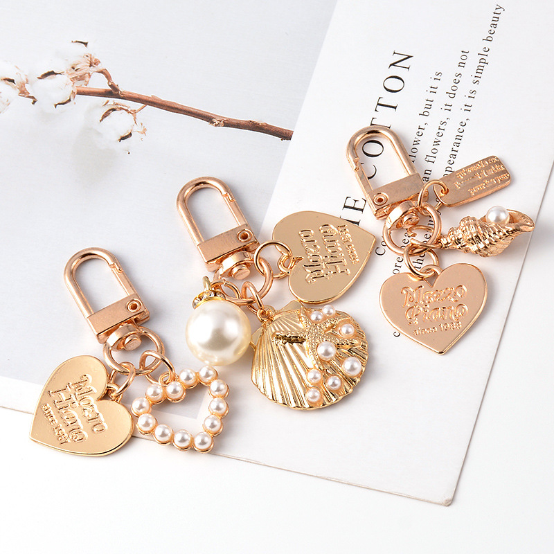 Women'S Gender Cute Style Cute Letter Heart Shape Shell Imitation Pearl Metal Women's Bag Pendant Keychain 1 Piece