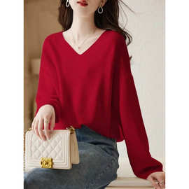 时尚高级感红色长袖v领毛衣女2025秋季新款宽松显瘦百搭针织上衣
