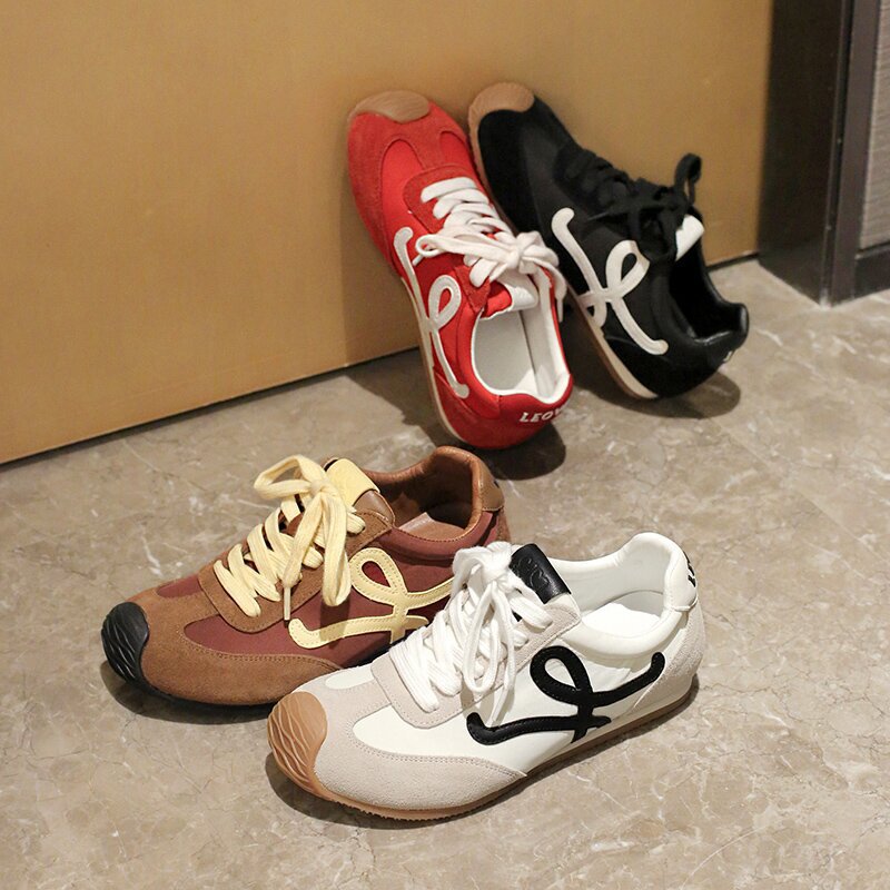 Genuine Leather Vintage German Training Shoes Women's 2025 Spring New Crooked Head Lace-up Casual Sports White Shoes All-match Forrest Gump Shoes Genuine Leather Vintage German Training Shoes Women's 2025 Spring New Crooked Head Lace-up Casual Sports White Shoes All-match Forrest Gump Shoes