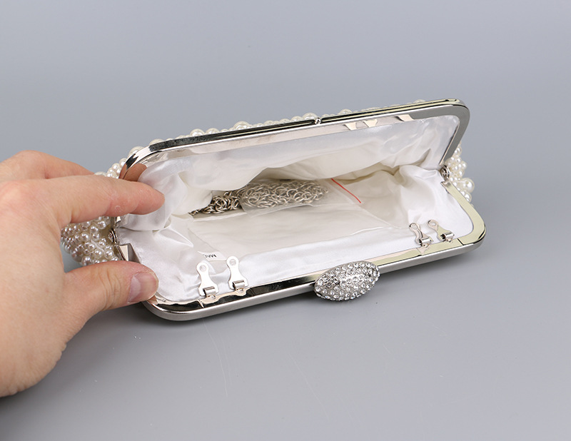 All Seasons Season Women'S Gender Inlaid Pearls Design White Pu Leather Polyester Solid Color Pearls Shell Clutch Evening Bag