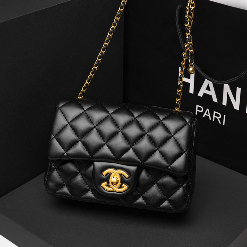 El nuevo bolso de bola de oro es el mismo que el nuevo bolso de bola de oro, la tendencia femenina, la moda, el pequeño estilo fragante, la cadena lingge, el bolso femenino, el hombro único.