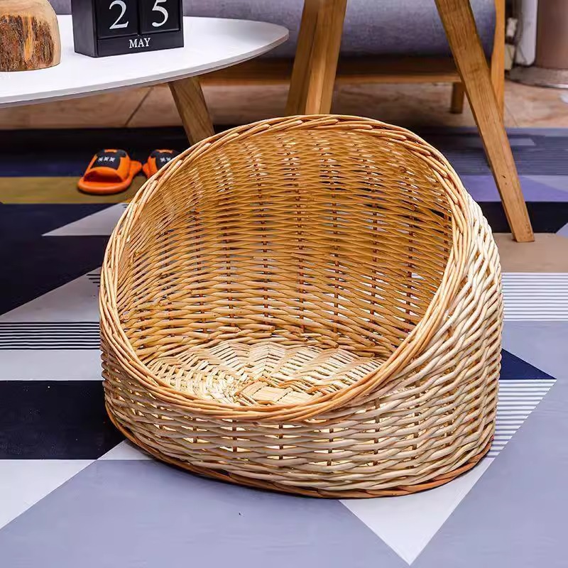 Cesta desnuda de color primario