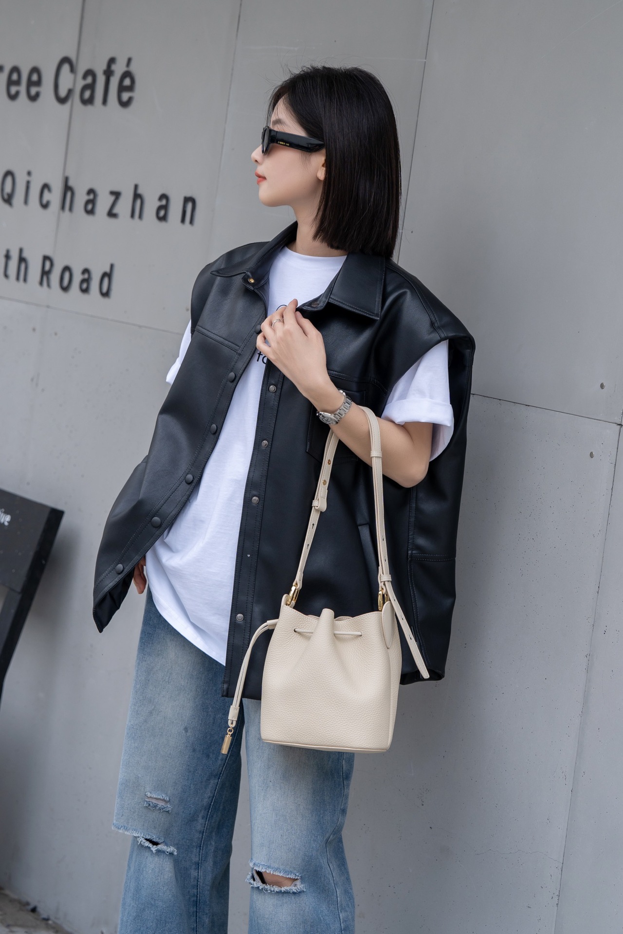 Spring/Summer New Genuine Leather Handheld Bucket Bag For Women - Luxury Designer Versatile Commuter Shoulder Bag - Thumbnail 8