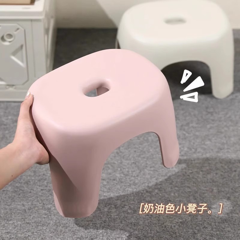 Small Stool for Home Use, Thickened Plastic, Suitable for Living Room Coffee Table, Bench, Chair, Children's Bathroom, and Low Stool for Bathing