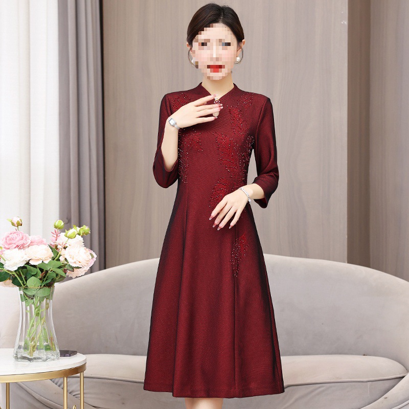 Red With An Elegant And Sophisticated Feel, Suitable For Mother Of The Bride At A Banquet, Autumn Style Wedding Dress,_ecoleips.com