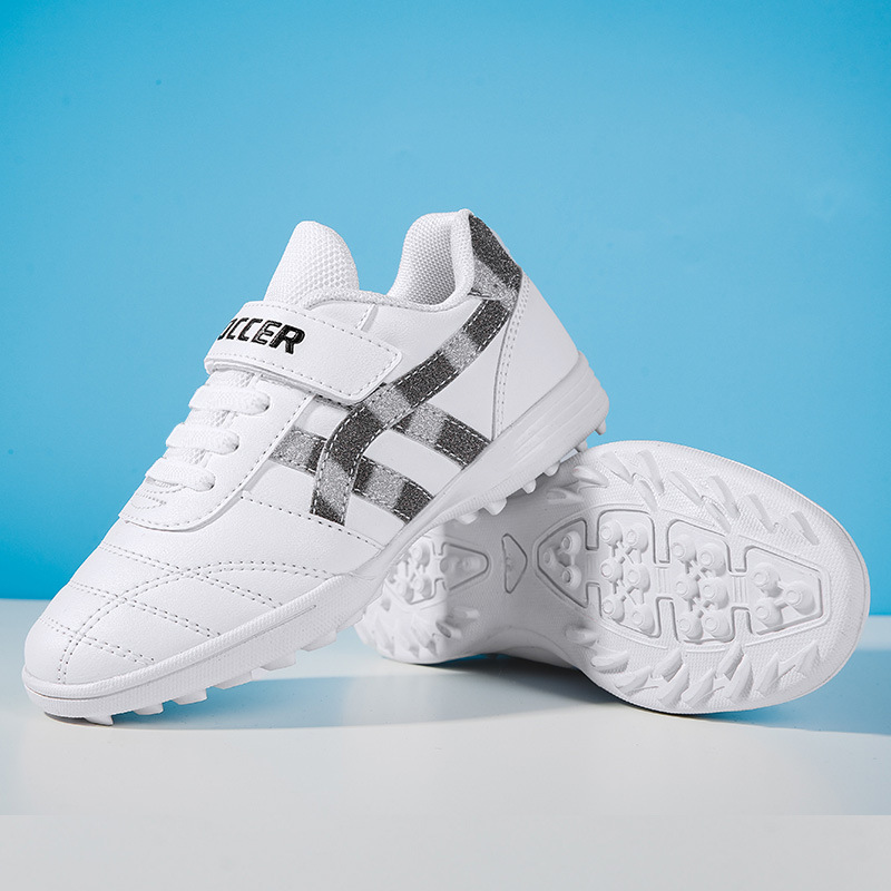 Nuevos zapatos de fútbol para niños velcro para niños zapatos de entrenamiento de césped zapatos deportivos al aire libre para estudiantes de primaria y media escuela