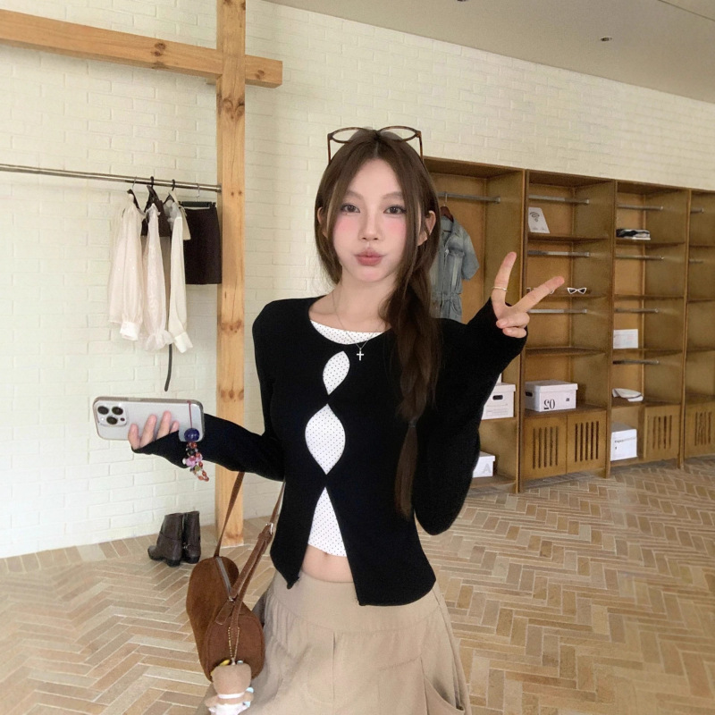 甜辣妹假两件镂空设计感长袖T恤女春秋季新款波点显瘦V领百搭上衣|undefined