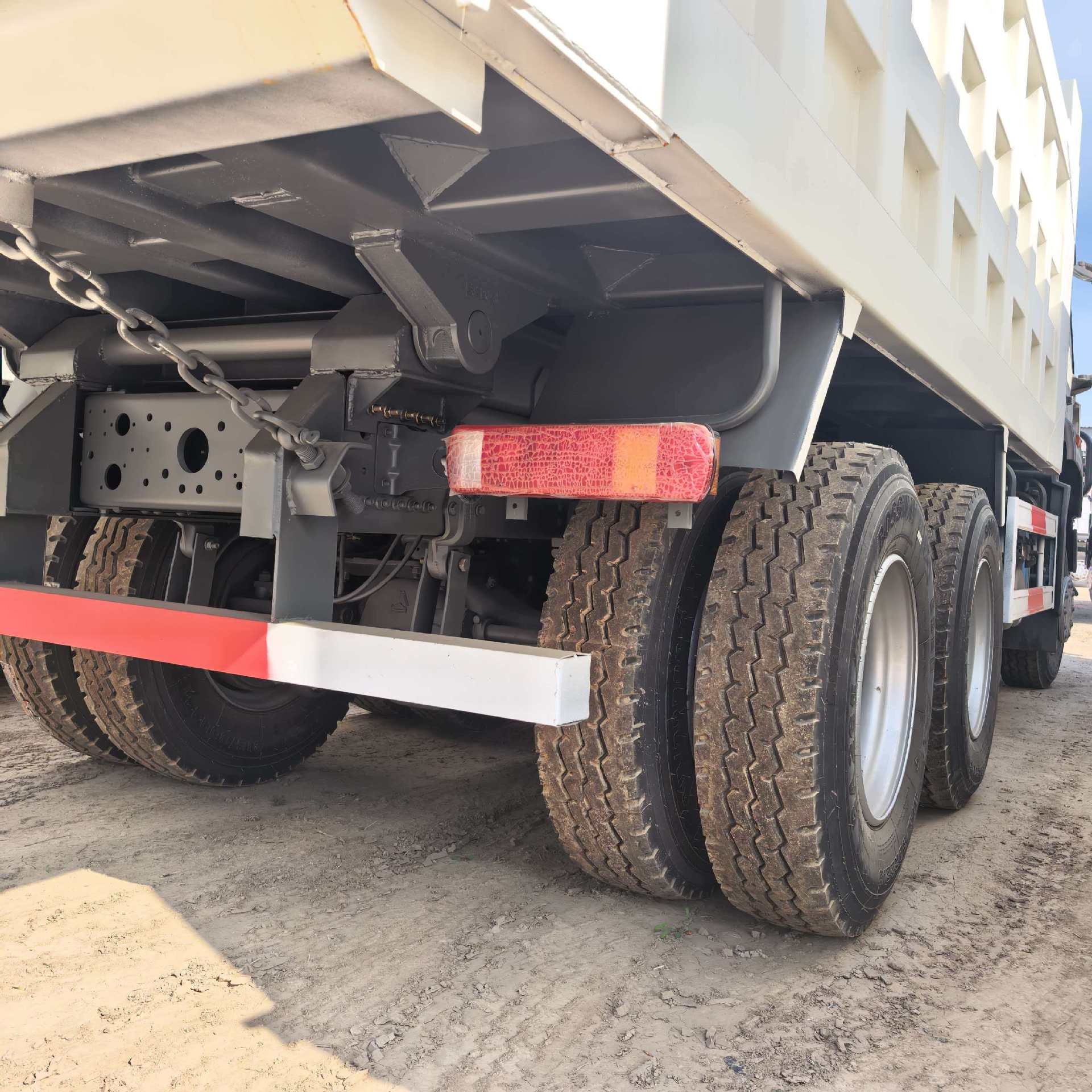 Exporting Sinotruk Howo Nx Dump Truck, Earthmoving Truck, 371 Sinotruk Howo Dump Truck, Tipper Truck, Howo Dump Truck