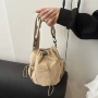小众运动户外休闲水桶包