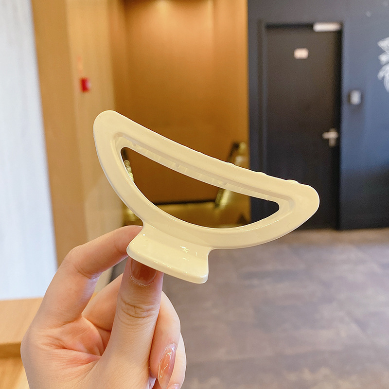 Clip de agarre grande de alta calidad para mujer 2025 primavera nuevo temperamento horquilla de pelo en la parte posterior de la cabeza clip de tiburón horquilla tocado