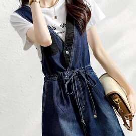 2026夏季时尚显瘦背带连体吊带牛仔短裤抽绳收腰小个子背带裤休闲
