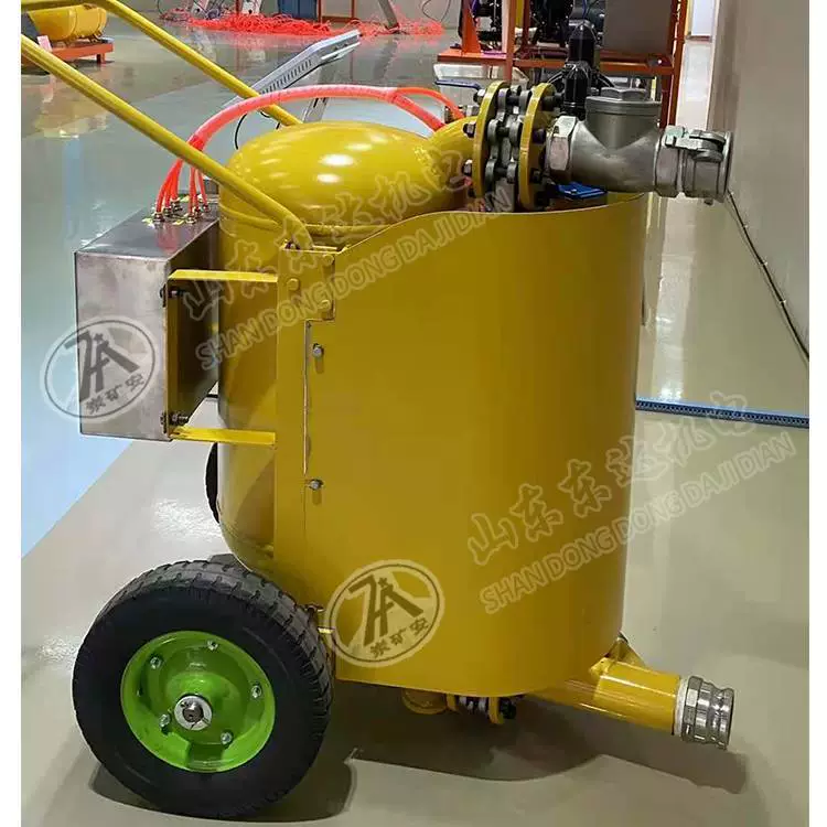 QYF17—20 горный пневматический дноуглубительный канализационный насос вертикальной конструкции, легко перемещается и имеет высокую безопасность.