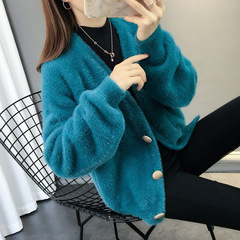 セーターのコートの女性のカーディガンの春と秋の新型のゆったりしたネットの赤い短いタイプの洋風のファッションはミンクの毛の外をまねてニットを掛けます。