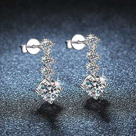 项链;戒指;耳钉