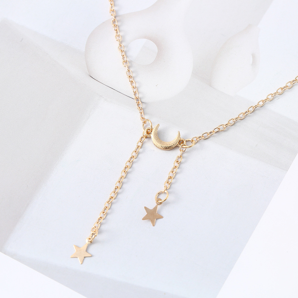 Hot-selling European and American versatile necklace, exquisite and unique moon and star tassel chain, lightweight luxury niche necklace for women, wholesale