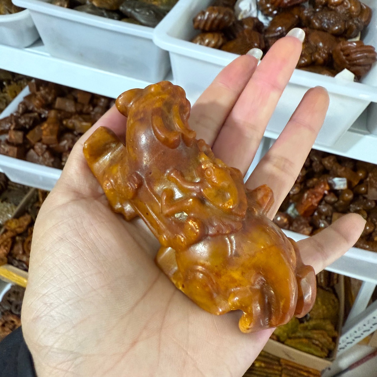 古玩杂项仿古做旧工艺品岫玉雕刻貔貅玉石手把件母子兽摆件