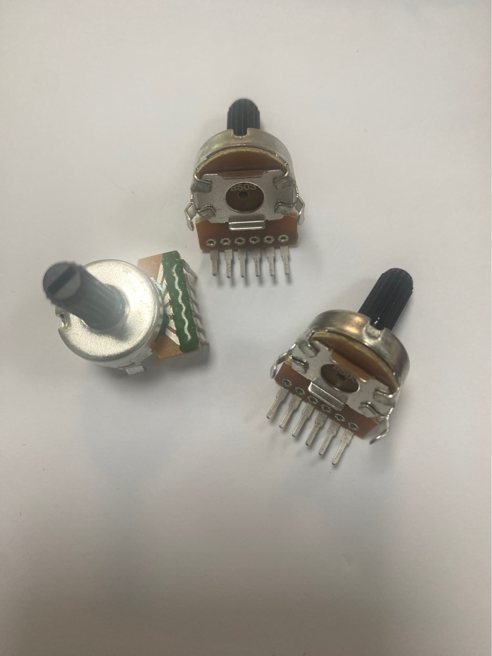 厂家供应音响功放机汽车功放小家电控制板用1615双联电位器