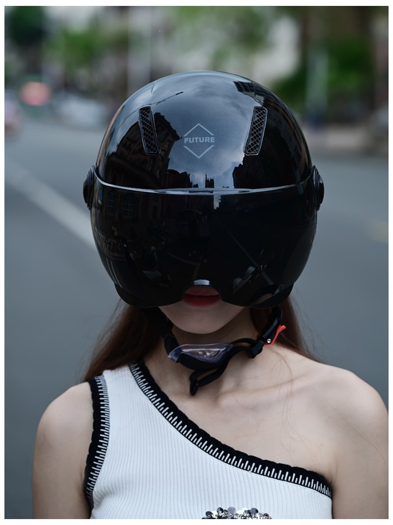 Dual-lens electric vehicle helmet, C national standard certified half helmet for motorcycles and electric scooters, sun-protective, stylish and cool summer hat for men and women, new