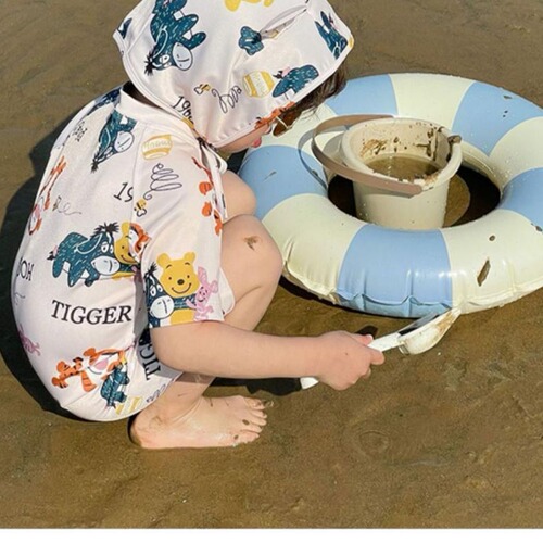 Boys' 2025 New Style Sun-Protective Swimsuit & Swim Cap—Kids' Stylish One-Piece Swimsuit for Western Style, Fashionable Baby Swimwear for Hot Springs, Beach, and Vacation