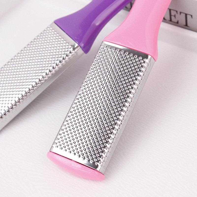 Fábrica de suministro de pie de acero inoxidable esfresco de piedra de molienda para el baño doméstico pie de molienda para eliminar la piel muerta para eliminar el callo de los pies