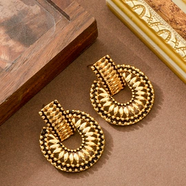 耳钉;耳环;戒指